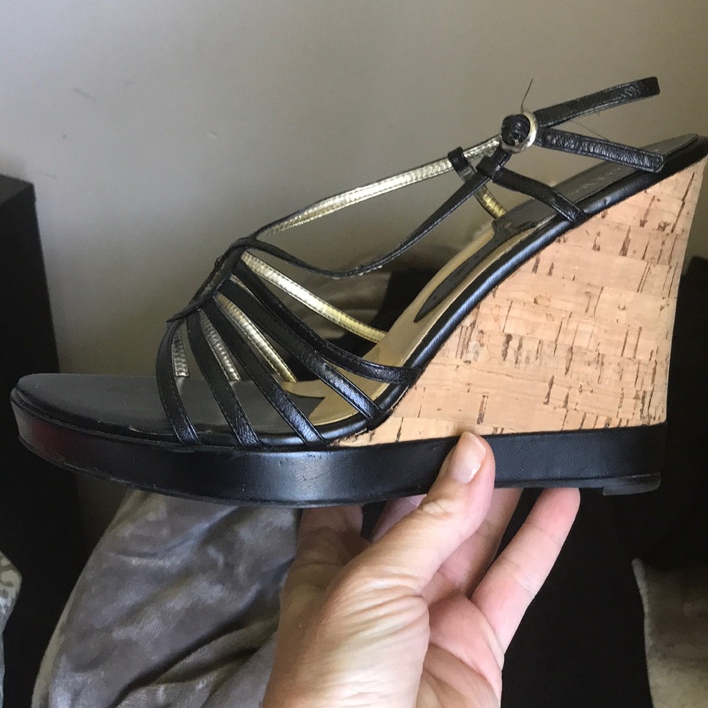Charles David Wedges size 8. Gently worn